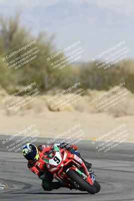 media/Dec-07-2025-CVMA (Sun) [[3e7d2de5dc]]/Race 7-Formula Lightweight Twins Shootout/